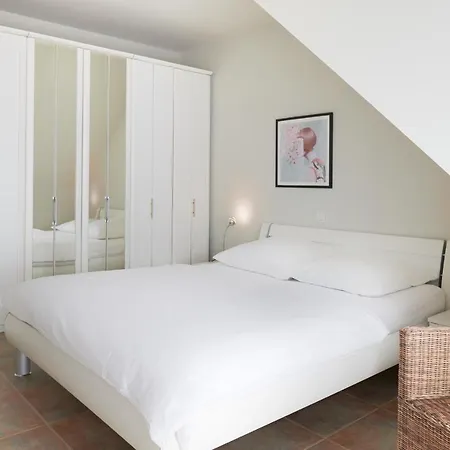 Sommerhaus 2 *
